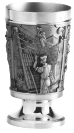 Bauhandwerker-Becher mit Fuß